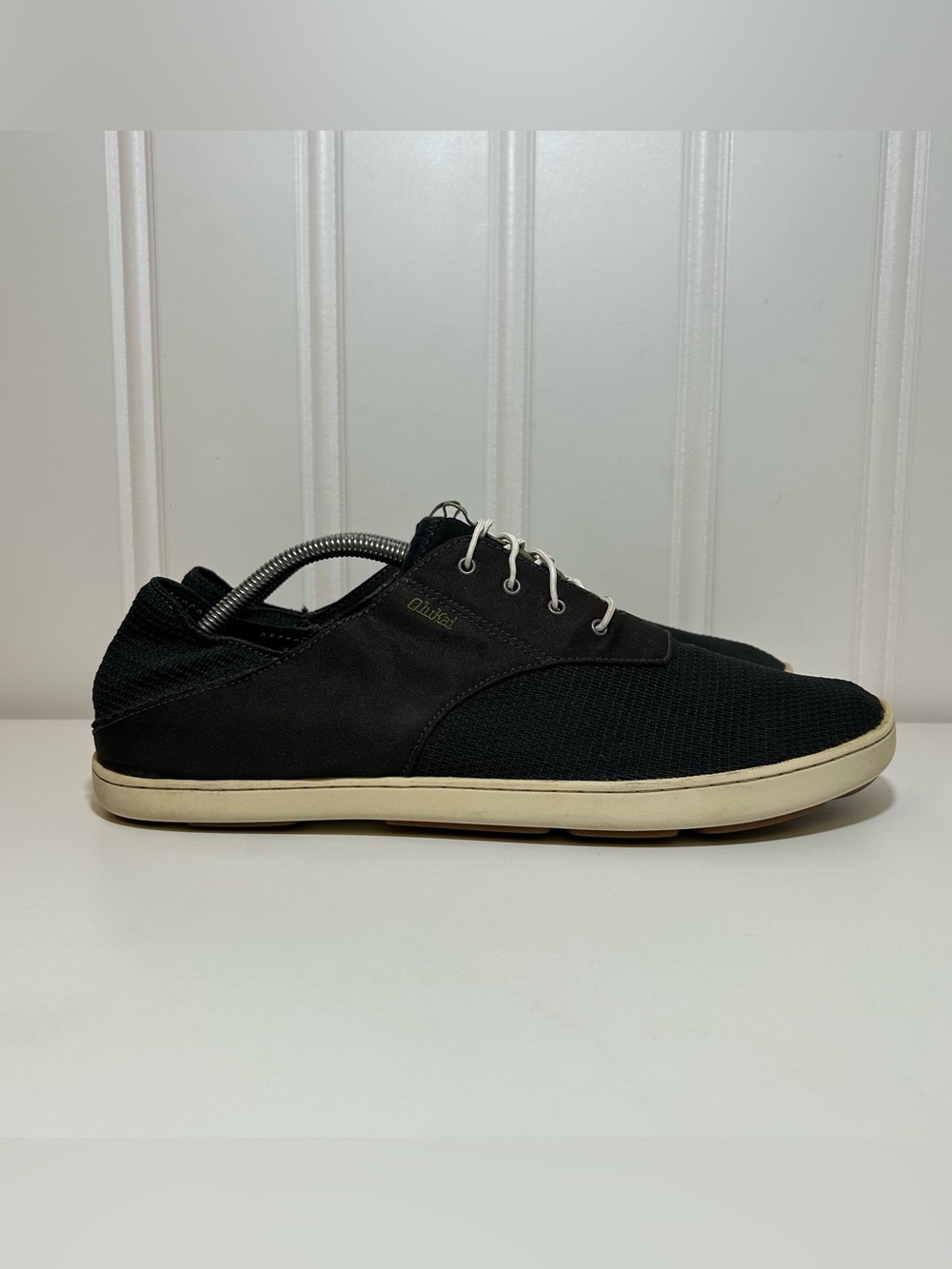 OluKai nohea moku navy blue green beige sole mesh